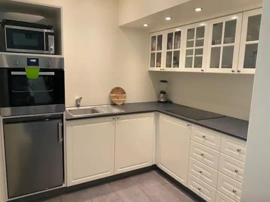 Husavik 2 Bedroom Apartment מראה חיצוני תמונה